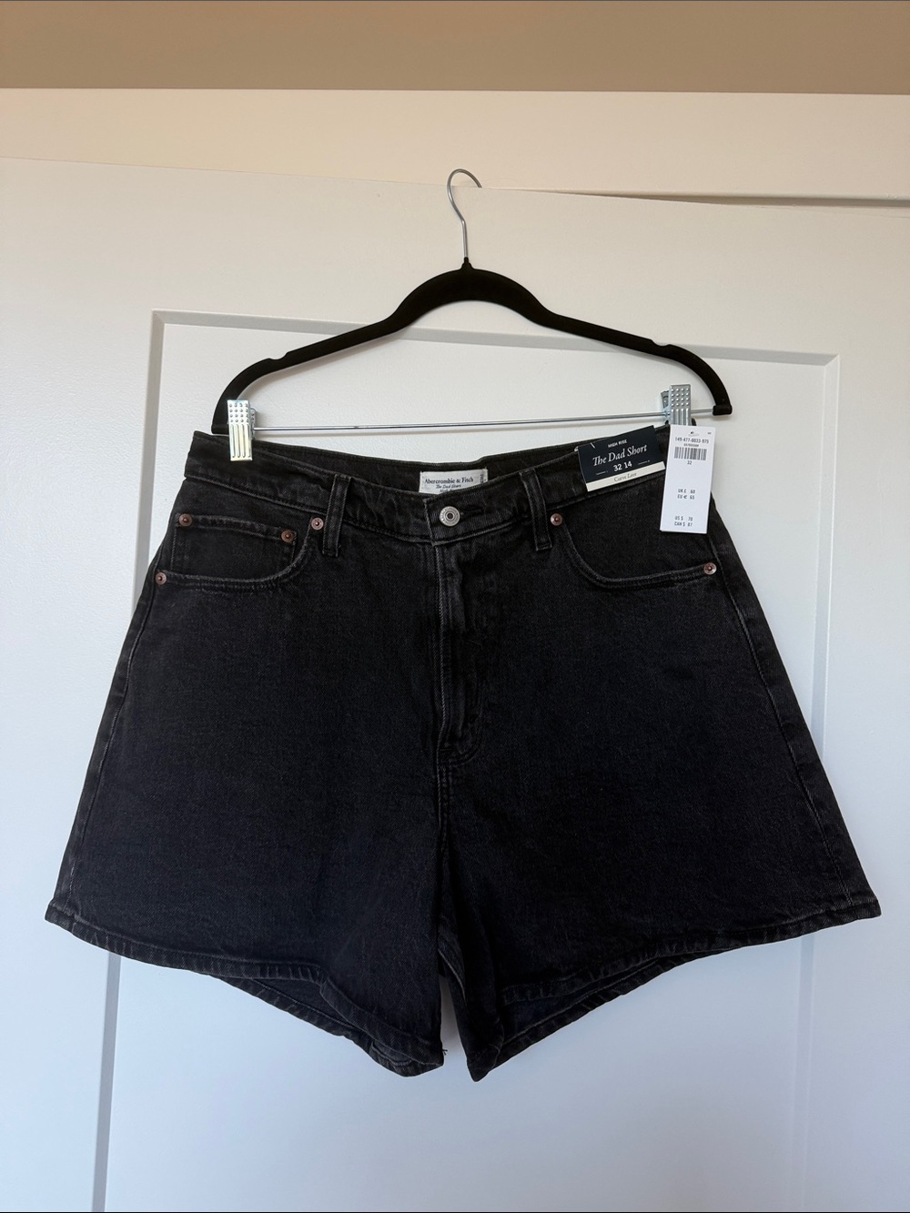 Abercrombie High-Rise Black Dad Short Curve Love size 14